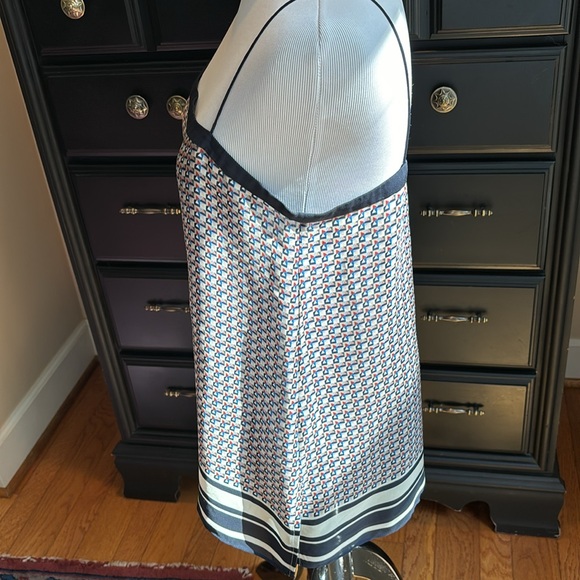 VINCE Silk Border Camisole Size Small - Picture 4 of 8